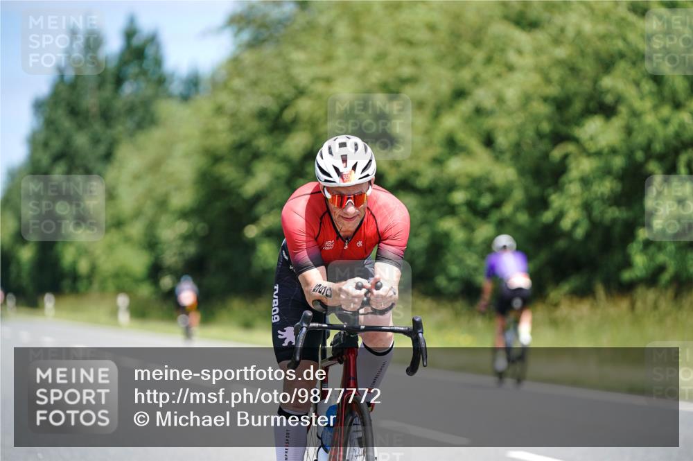 21.06.2026 - Viking Triathlon Michael Burmester http://msf.ph/oto/9877772 21.06.2026 13:04:16 Radfahren 498, 550, 624 meine-sportfotos.de