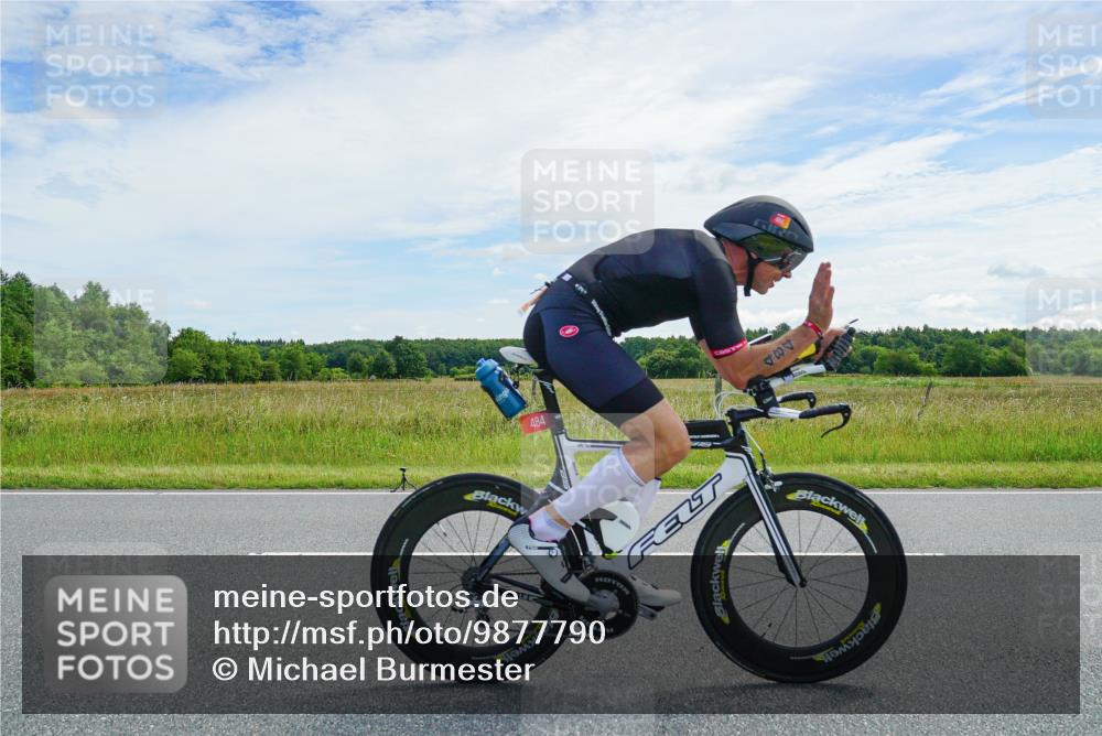 21.06.2026 - Viking Triathlon Michael Burmester http://msf.ph/oto/9877790 21.06.2026 12:10:02 Radfahren 64, 185, 298, 378, 460, 484, 522 meine-sportfotos.de