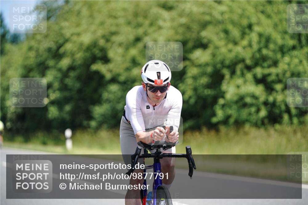 21.06.2026 - Viking Triathlon Michael Burmester http://msf.ph/oto/9877791 21.06.2026 13:04:30 Radfahren 229, 300, 624 meine-sportfotos.de