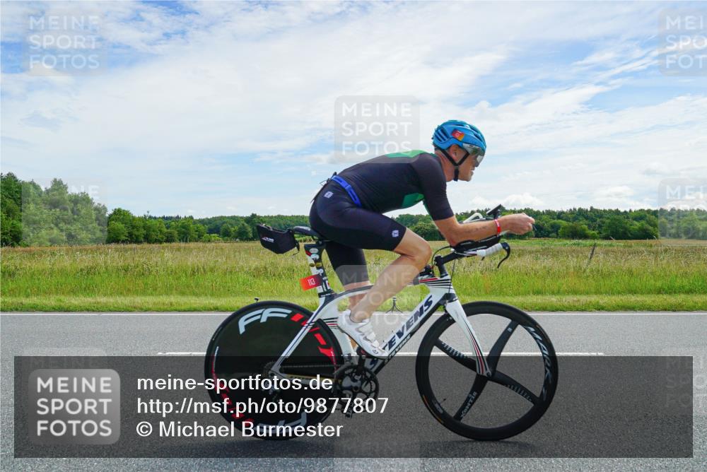 21.06.2026 - Viking Triathlon Michael Burmester http://msf.ph/oto/9877807 21.06.2026 12:10:41 Radfahren 99, 106, 113, 199, 203, 203, 244, 283, 307, 337, 483, 610, 640 meine-sportfotos.de