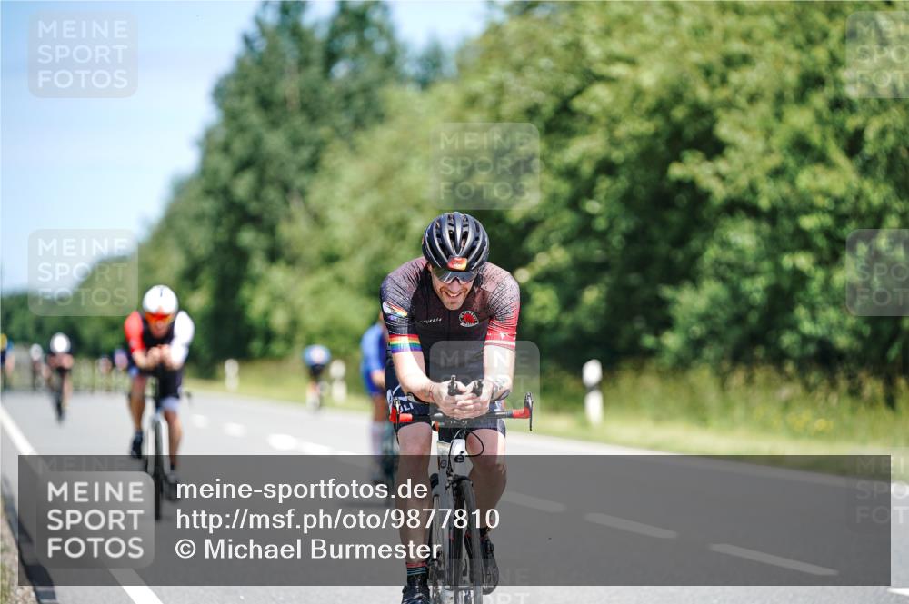 21.06.2026 - Viking Triathlon Michael Burmester http://msf.ph/oto/9877810 21.06.2026 13:04:42 Radfahren 217, 229, 300, 496 meine-sportfotos.de