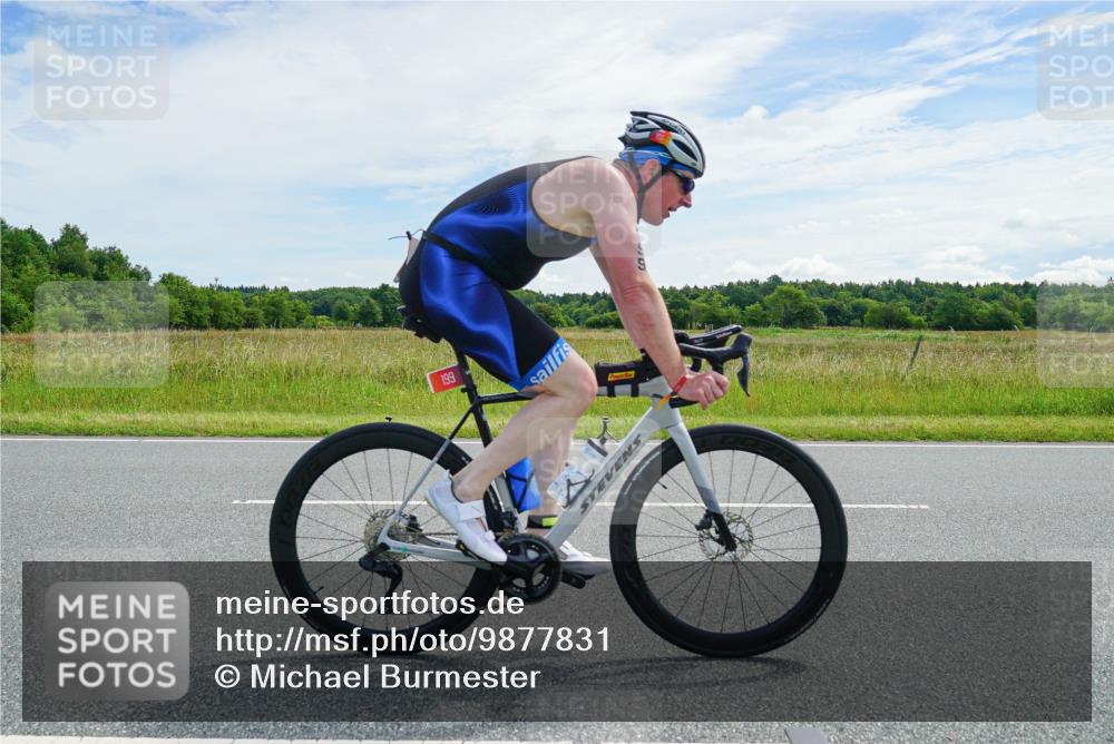 21.06.2026 - Viking Triathlon Michael Burmester http://msf.ph/oto/9877831 21.06.2026 12:10:49 Radfahren 99, 106, 113, 199, 203, 244, 250, 283, 307, 337, 526, 610, 619, 640 meine-sportfotos.de