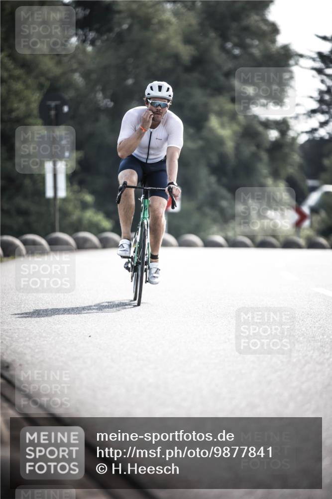 21.06.2026 - 29. Vierlanden-Triathlon H.Heesch http://msf.ph/oto/9877841 21.06.2026 09:05:31 Radfahren 58 meine-sportfotos.de