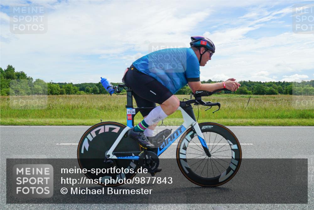 21.06.2026 - Viking Triathlon Michael Burmester http://msf.ph/oto/9877843 21.06.2026 12:11:01 Radfahren 95, 186, 227, 250, 250, 265, 392, 433, 447, 454, 459, 526, 557, 560, 619 meine-sportfotos.de