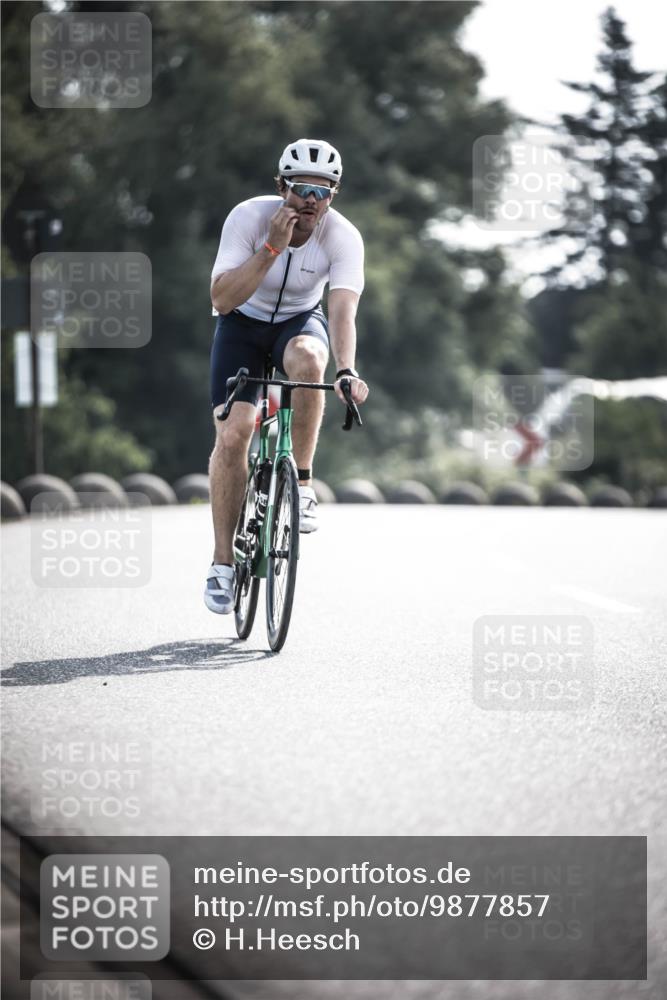 21.06.2026 - 29. Vierlanden-Triathlon H.Heesch http://msf.ph/oto/9877857 21.06.2026 09:05:32 Radfahren 58 meine-sportfotos.de