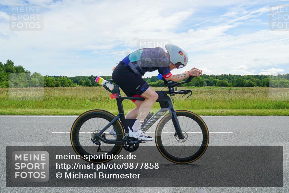 21.06.2026 - Viking Triathlon Michael Burmester http://msf.ph/oto/9877858 21.06.2026 12:11:04 Radfahren 87, 95, 114, 154, 186, 227, 250, 250, 265, 392, 433, 433, 447, 454, 459, 526, 552, 557, 560, 579, 619, 627 meine-sportfotos.de