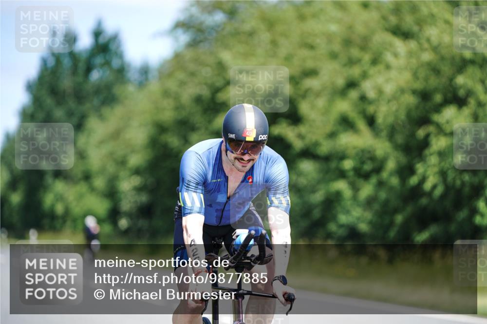 21.06.2026 - Viking Triathlon Michael Burmester http://msf.ph/oto/9877885 21.06.2026 13:04:54 Radfahren 92, 217, 229, 300, 496 meine-sportfotos.de