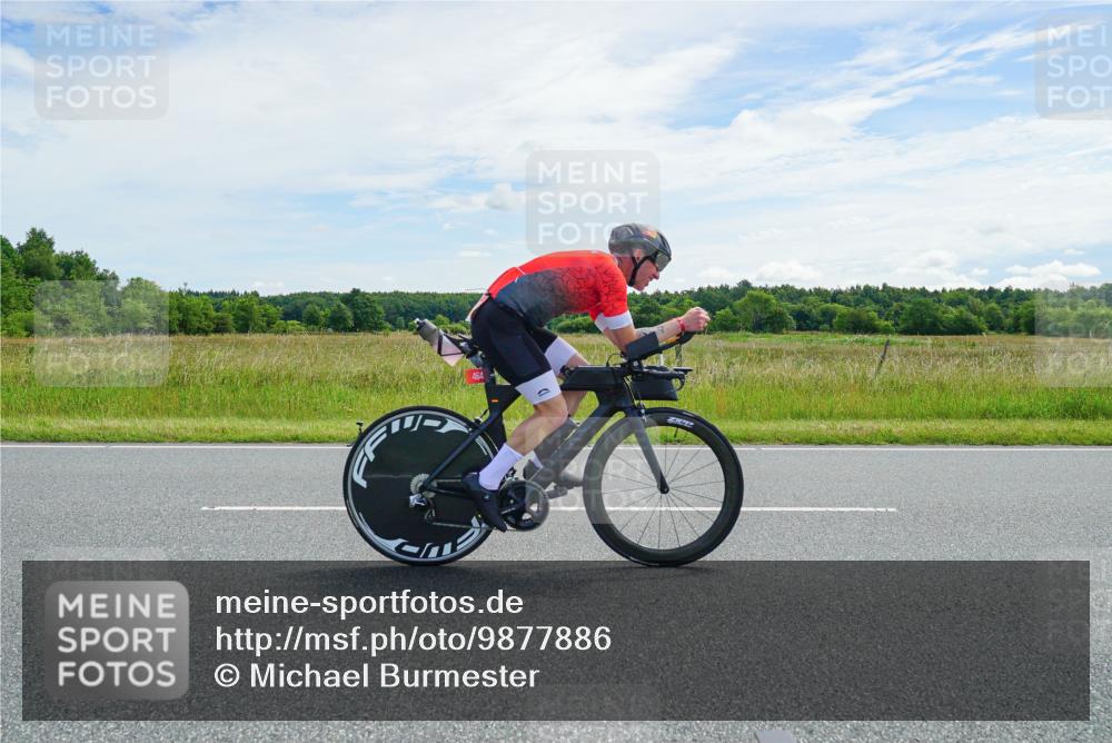 21.06.2026 - Viking Triathlon Michael Burmester http://msf.ph/oto/9877886 21.06.2026 12:11:18 Radfahren 76, 87, 111, 114, 154, 186, 250, 265, 291, 355, 356, 392, 433, 447, 454, 464, 552, 557, 579, 627, 655 meine-sportfotos.de