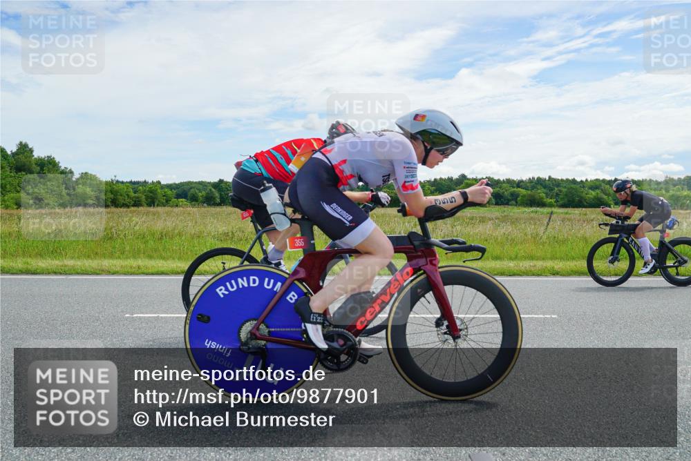 21.06.2026 - Viking Triathlon Michael Burmester http://msf.ph/oto/9877901 21.06.2026 12:11:20 Radfahren 76, 77, 87, 111, 114, 154, 186, 250, 291, 355, 356, 392, 413, 433, 447, 454, 464, 552, 579, 627, 655 meine-sportfotos.de