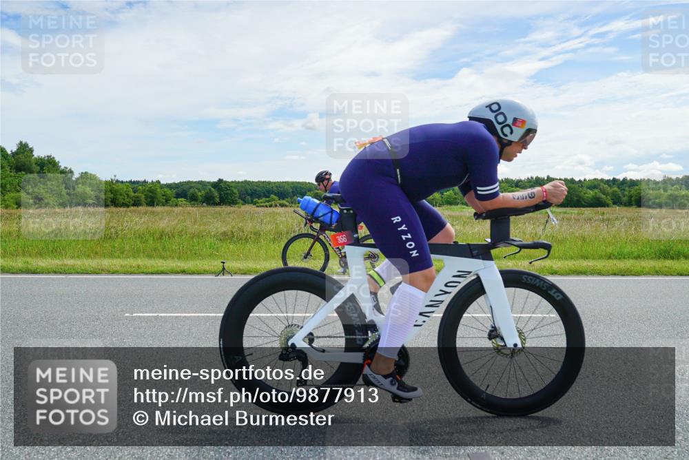 21.06.2026 - Viking Triathlon Michael Burmester http://msf.ph/oto/9877913 21.06.2026 12:11:24 Radfahren 76, 77, 87, 111, 114, 154, 186, 291, 355, 356, 413, 433, 464, 552, 567, 579, 627, 655 meine-sportfotos.de