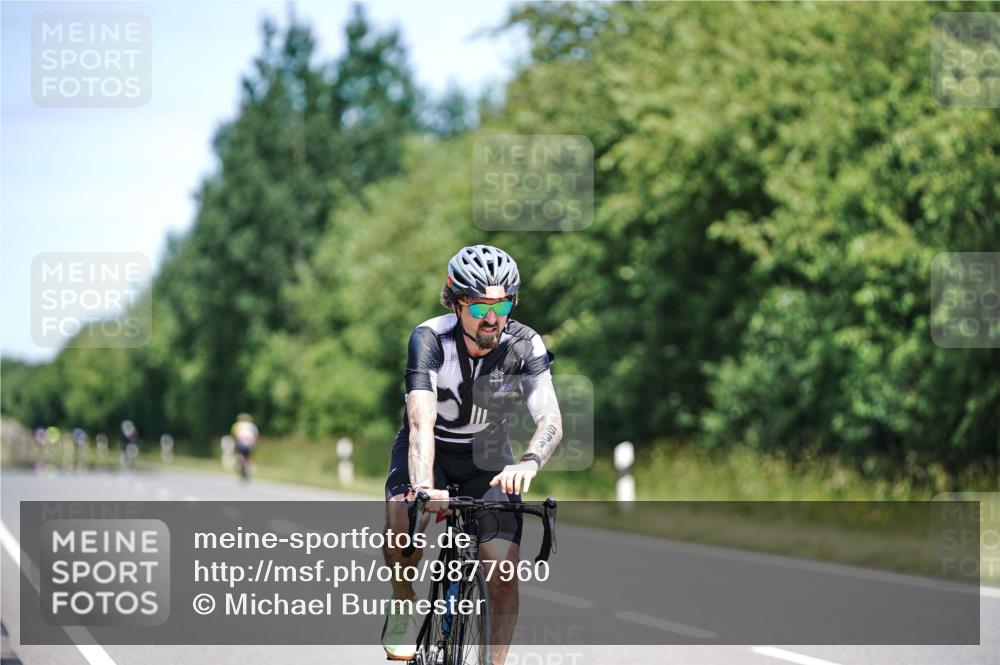 21.06.2026 - Viking Triathlon Michael Burmester http://msf.ph/oto/9877960 21.06.2026 13:05:08 Radfahren 92, 496, 631 meine-sportfotos.de