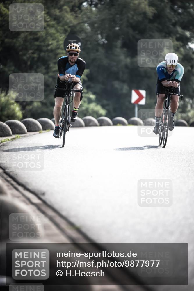 21.06.2026 - 29. Vierlanden-Triathlon H.Heesch http://msf.ph/oto/9877977 21.06.2026 09:06:04 Radfahren 94, 190, 191 meine-sportfotos.de
