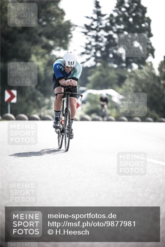 21.06.2026 - 29. Vierlanden-Triathlon H.Heesch http://msf.ph/oto/9877981 21.06.2026 09:06:04 Radfahren 94, 190, 191 meine-sportfotos.de