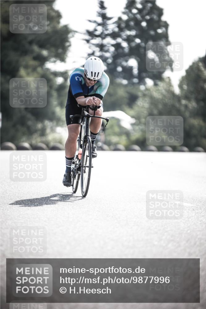 21.06.2026 - 29. Vierlanden-Triathlon H.Heesch http://msf.ph/oto/9877996 21.06.2026 09:06:04 Radfahren 94, 190, 191 meine-sportfotos.de