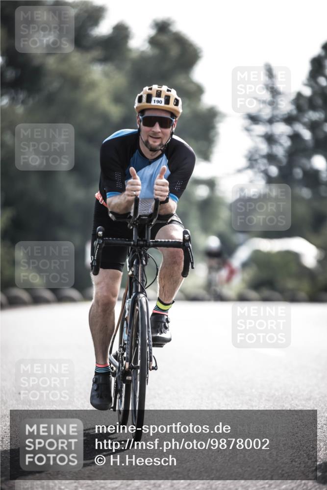 21.06.2026 - 29. Vierlanden-Triathlon H.Heesch http://msf.ph/oto/9878002 21.06.2026 09:06:05 Radfahren 94, 190, 191 meine-sportfotos.de