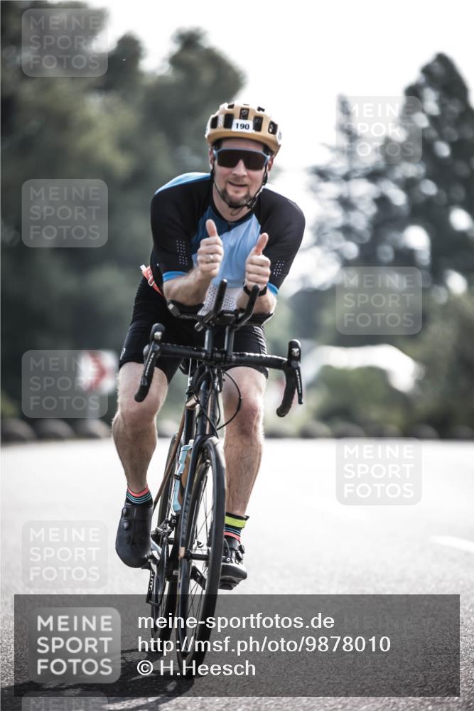 21.06.2026 - 29. Vierlanden-Triathlon H.Heesch http://msf.ph/oto/9878010 21.06.2026 09:06:05 Radfahren 94, 190, 191 meine-sportfotos.de