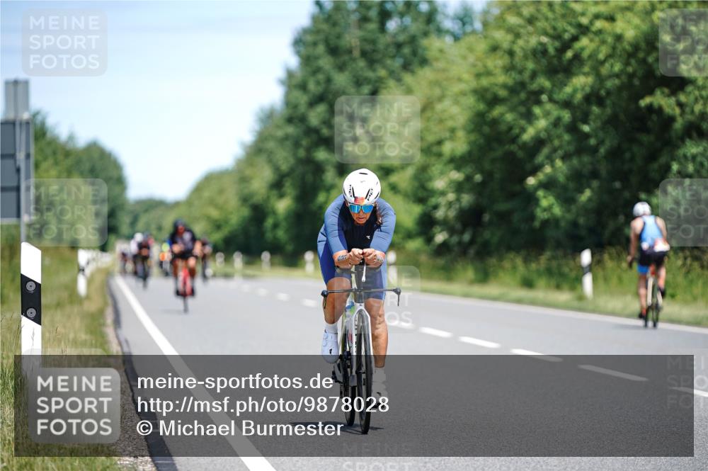 21.06.2026 - Viking Triathlon Michael Burmester http://msf.ph/oto/9878028 21.06.2026 13:06:37 Radfahren 222, 233, 264, 374, 516, 523, 636 meine-sportfotos.de