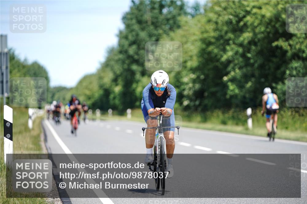 21.06.2026 - Viking Triathlon Michael Burmester http://msf.ph/oto/9878037 21.06.2026 13:06:37 Radfahren 222, 233, 264, 374, 516, 523, 636 meine-sportfotos.de