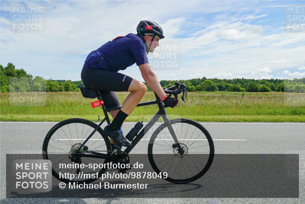 21.06.2026 - Viking Triathlon Michael Burmester http://msf.ph/oto/9878049 21.06.2026 12:13:14 Radfahren 1, 4, 14, 18, 92, 107, 117, 122, 131, 151, 175, 207, 296, 346, 376, 432, 450, 486, 487, 506, 559, 574, 637, 664 meine-sportfotos.de