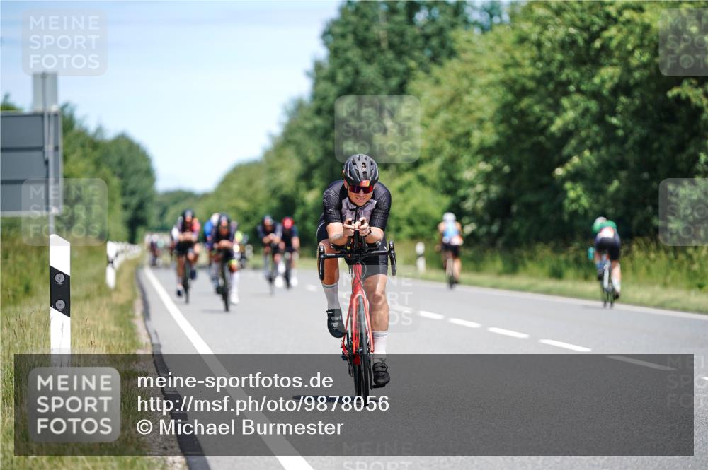 21.06.2026 - Viking Triathlon Michael Burmester http://msf.ph/oto/9878056 21.06.2026 13:06:41 Radfahren 222, 233, 374, 516, 523, 636 meine-sportfotos.de