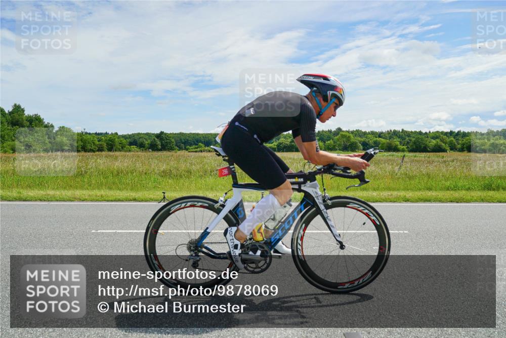 21.06.2026 - Viking Triathlon Michael Burmester http://msf.ph/oto/9878069 21.06.2026 12:13:21 Radfahren 1, 4, 14, 18, 18, 70, 92, 107, 117, 122, 131, 151, 175, 207, 296, 376, 414, 432, 486, 487, 506, 559, 574, 637, 664 meine-sportfotos.de