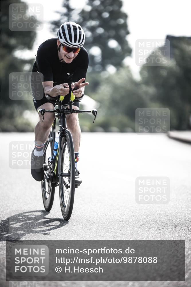 21.06.2026 - 29. Vierlanden-Triathlon H.Heesch http://msf.ph/oto/9878088 21.06.2026 09:06:11 Radfahren 92, 191 meine-sportfotos.de