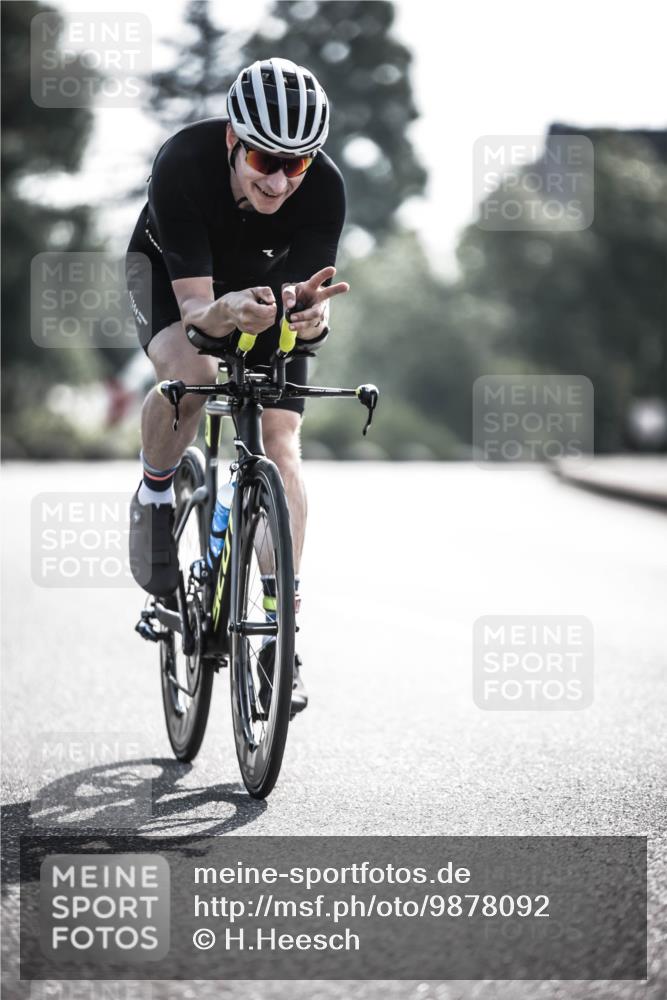 21.06.2026 - 29. Vierlanden-Triathlon H.Heesch http://msf.ph/oto/9878092 21.06.2026 09:06:11 Radfahren 92, 191 meine-sportfotos.de