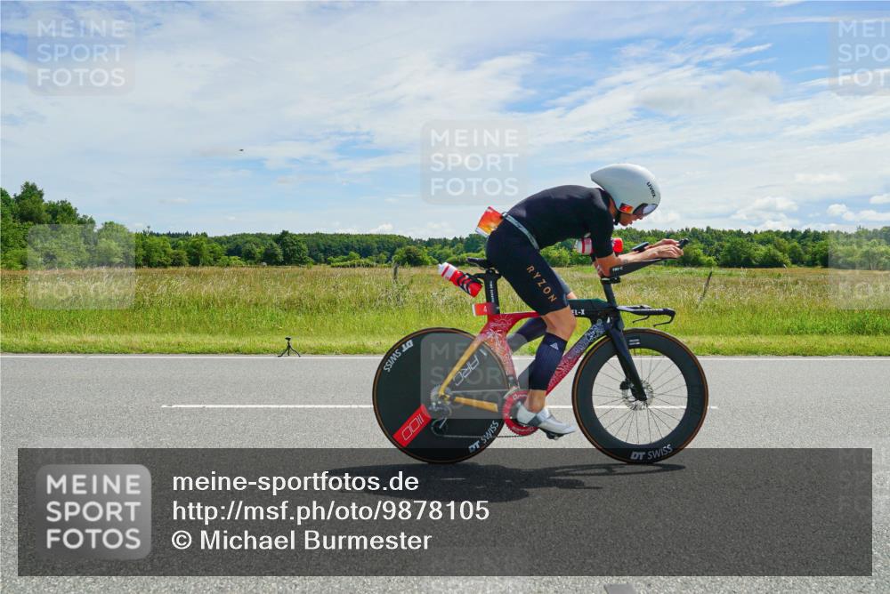 21.06.2026 - Viking Triathlon Michael Burmester http://msf.ph/oto/9878105 21.06.2026 12:13:29 Radfahren 1, 4, 18, 18, 33, 70, 92, 107, 117, 151, 156, 175, 207, 296, 414, 486, 487, 506, 574, 637 meine-sportfotos.de