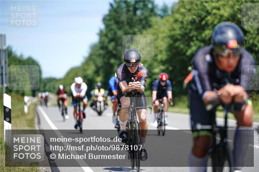 21.06.2026 - Viking Triathlon Michael Burmester http://msf.ph/oto/9878107 21.06.2026 13:06:46 Radfahren 59, 222, 233, 374, 516, 523, 564, 636 meine-sportfotos.de