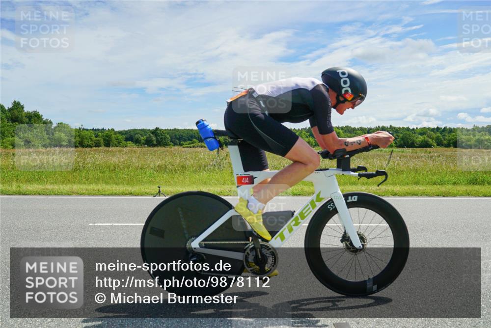 21.06.2026 - Viking Triathlon Michael Burmester http://msf.ph/oto/9878112 21.06.2026 12:13:36 Radfahren 4, 18, 33, 70, 156, 207, 254, 393, 414, 482 meine-sportfotos.de