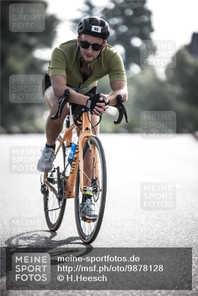 21.06.2026 - 29. Vierlanden-Triathlon H.Heesch http://msf.ph/oto/9878128 21.06.2026 09:06:15 Radfahren 92 meine-sportfotos.de