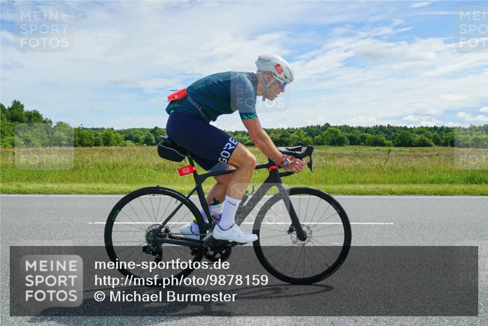 21.06.2026 - Viking Triathlon Michael Burmester http://msf.ph/oto/9878159 21.06.2026 12:14:01 Radfahren 61, 93, 254, 449, 515, 629, 641, 653 meine-sportfotos.de