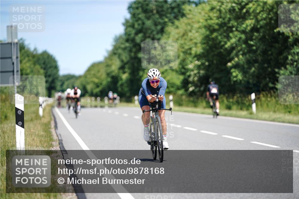 21.06.2026 - Viking Triathlon Michael Burmester http://msf.ph/oto/9878168 21.06.2026 13:06:57 Radfahren 59, 59, 321, 369, 564, 636 meine-sportfotos.de