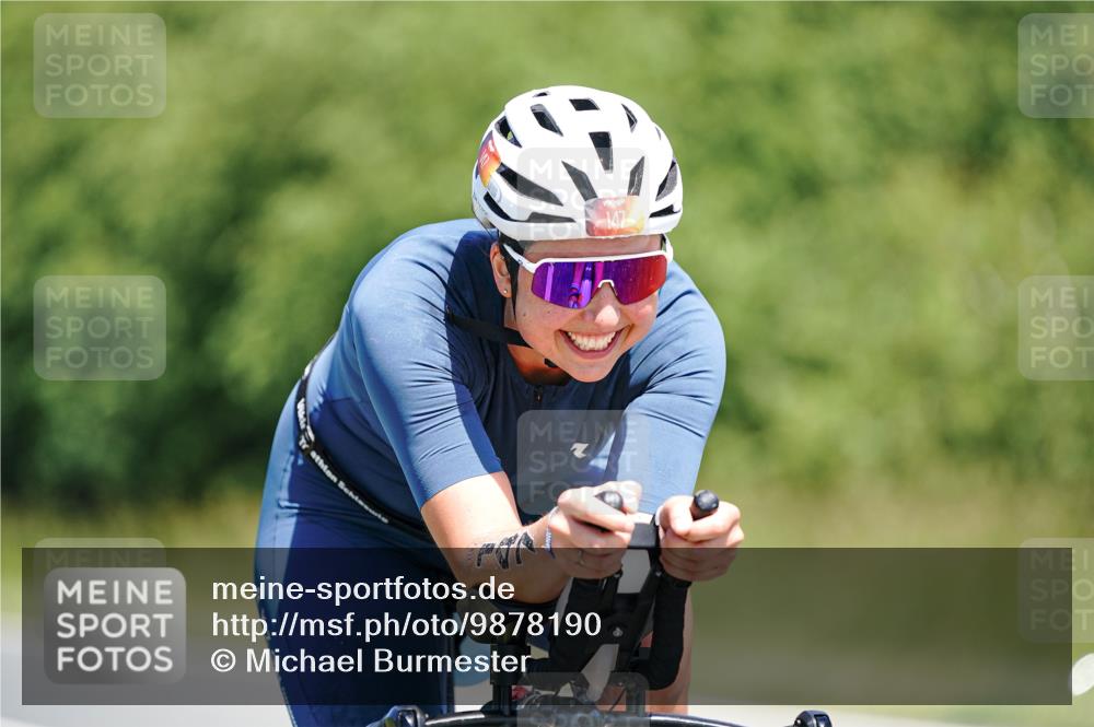 21.06.2026 - Viking Triathlon Michael Burmester http://msf.ph/oto/9878190 21.06.2026 13:06:59 Radfahren 59, 59, 321, 369, 564 meine-sportfotos.de