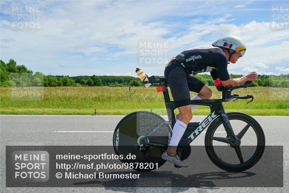 21.06.2026 - Viking Triathlon Michael Burmester http://msf.ph/oto/9878201 21.06.2026 12:14:51 Radfahren 2, 19, 160, 182, 342, 417, 492, 493, 667 meine-sportfotos.de