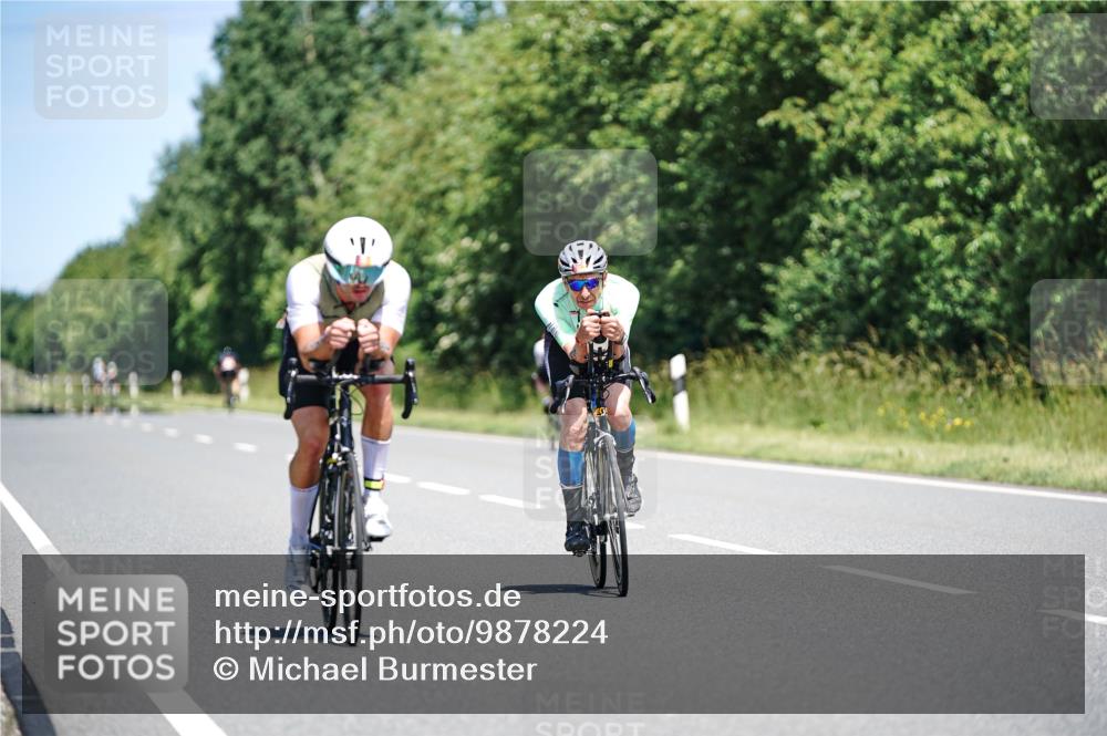 21.06.2026 - Viking Triathlon Michael Burmester http://msf.ph/oto/9878224 21.06.2026 13:07:06 Radfahren 59, 59, 321, 345, 369, 564 meine-sportfotos.de
