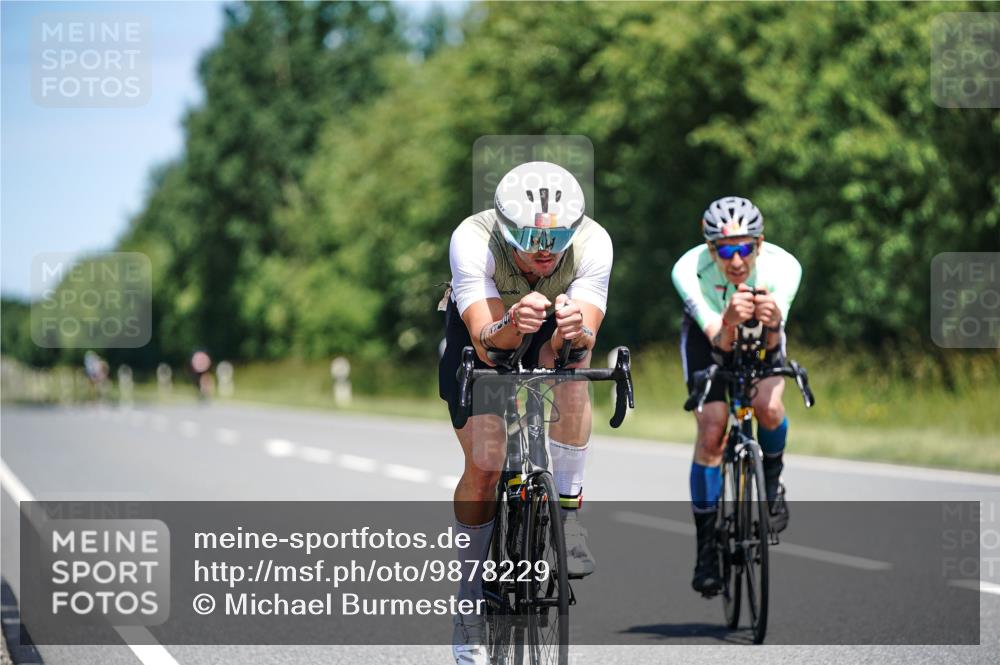 21.06.2026 - Viking Triathlon Michael Burmester http://msf.ph/oto/9878229 21.06.2026 13:07:06 Radfahren 59, 59, 321, 345, 369, 564 meine-sportfotos.de