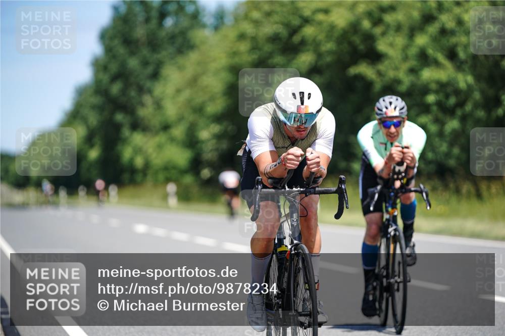 21.06.2026 - Viking Triathlon Michael Burmester http://msf.ph/oto/9878234 21.06.2026 13:07:07 Radfahren 59, 59, 321, 345, 369, 564 meine-sportfotos.de