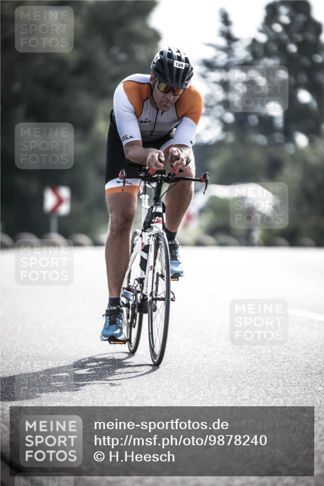 21.06.2026 - 29. Vierlanden-Triathlon H.Heesch http://msf.ph/oto/9878240 21.06.2026 09:07:16 Radfahren 120, 275 meine-sportfotos.de