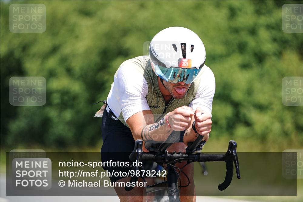 21.06.2026 - Viking Triathlon Michael Burmester http://msf.ph/oto/9878242 21.06.2026 13:07:07 Radfahren 59, 59, 321, 345, 369, 564 meine-sportfotos.de