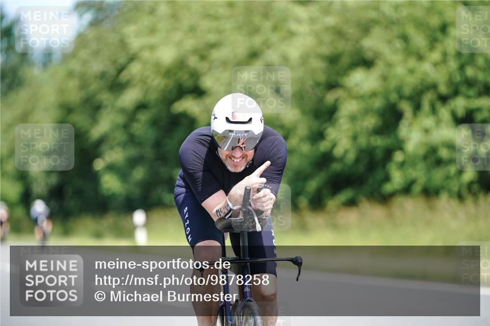 21.06.2026 - Viking Triathlon Michael Burmester http://msf.ph/oto/9878258 21.06.2026 13:07:18 Radfahren 59, 70, 345 meine-sportfotos.de