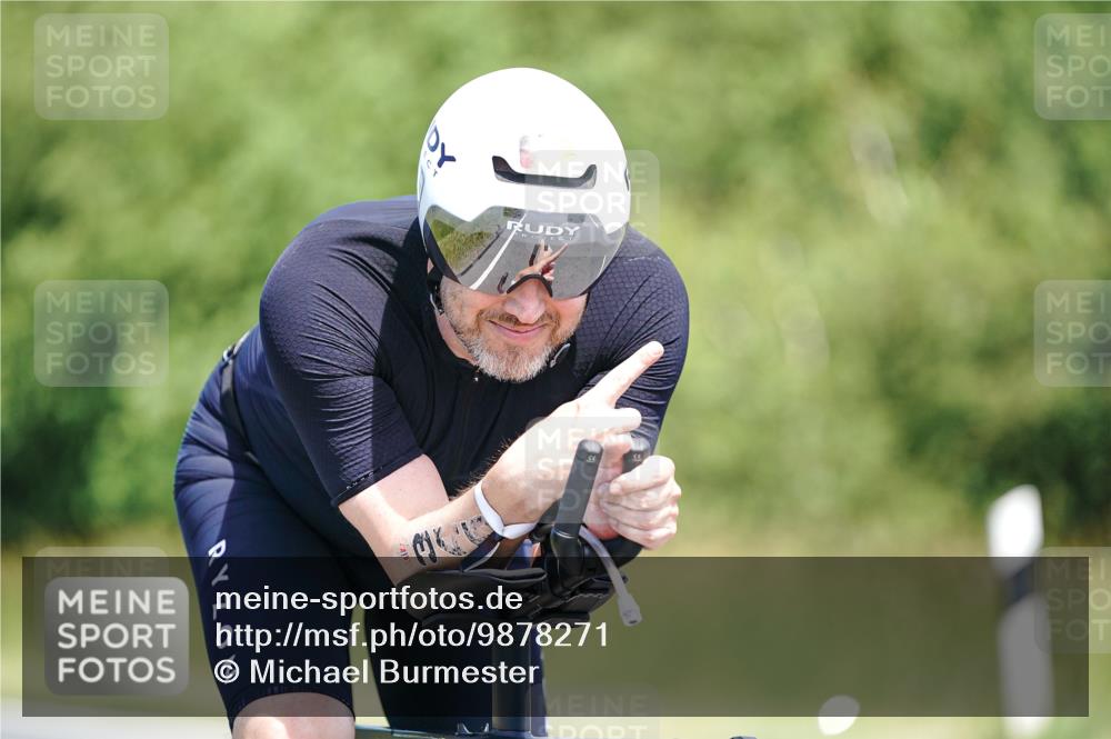 21.06.2026 - Viking Triathlon Michael Burmester http://msf.ph/oto/9878271 21.06.2026 13:07:19 Radfahren 59, 70, 345 meine-sportfotos.de