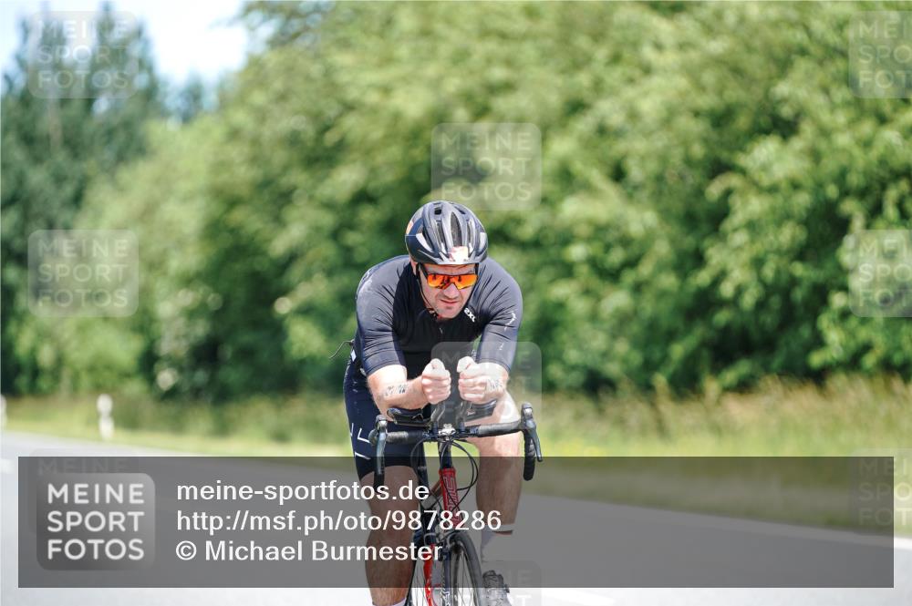 21.06.2026 - Viking Triathlon Michael Burmester http://msf.ph/oto/9878286 21.06.2026 13:07:26 Radfahren 70, 345 meine-sportfotos.de