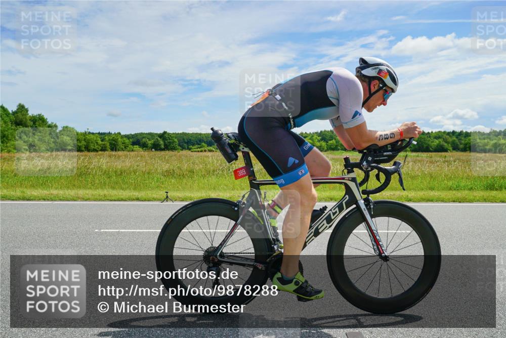 21.06.2026 - Viking Triathlon Michael Burmester http://msf.ph/oto/9878288 21.06.2026 12:15:55 Radfahren 21, 184, 184, 248, 334, 389, 394, 551, 590, 590 meine-sportfotos.de