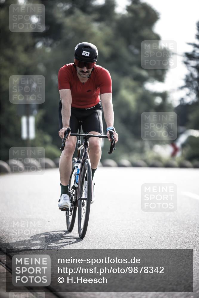 21.06.2026 - 29. Vierlanden-Triathlon H.Heesch http://msf.ph/oto/9878342 21.06.2026 09:07:38 Radfahren 121 meine-sportfotos.de