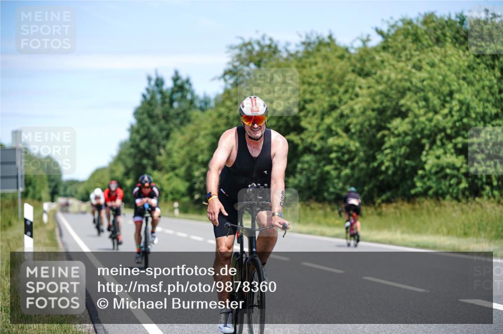 21.06.2026 - Viking Triathlon Michael Burmester http://msf.ph/oto/9878360 21.06.2026 13:07:46 Radfahren 143, 329, 538, 577, 650 meine-sportfotos.de