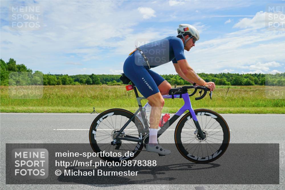 21.06.2026 - Viking Triathlon Michael Burmester http://msf.ph/oto/9878388 21.06.2026 12:17:58 Radfahren 200, 253, 285, 354, 354, 363, 404, 439, 440, 458, 461, 539, 568, 576, 604 meine-sportfotos.de