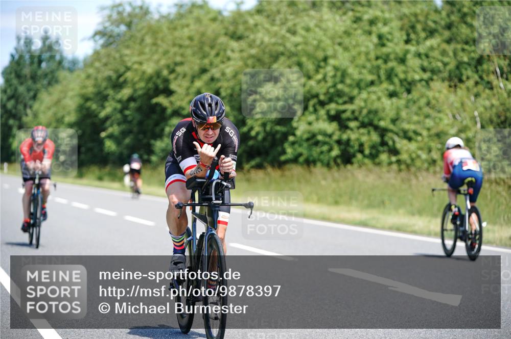 21.06.2026 - Viking Triathlon Michael Burmester http://msf.ph/oto/9878397 21.06.2026 13:07:48 Radfahren 143, 329, 538, 577, 650 meine-sportfotos.de