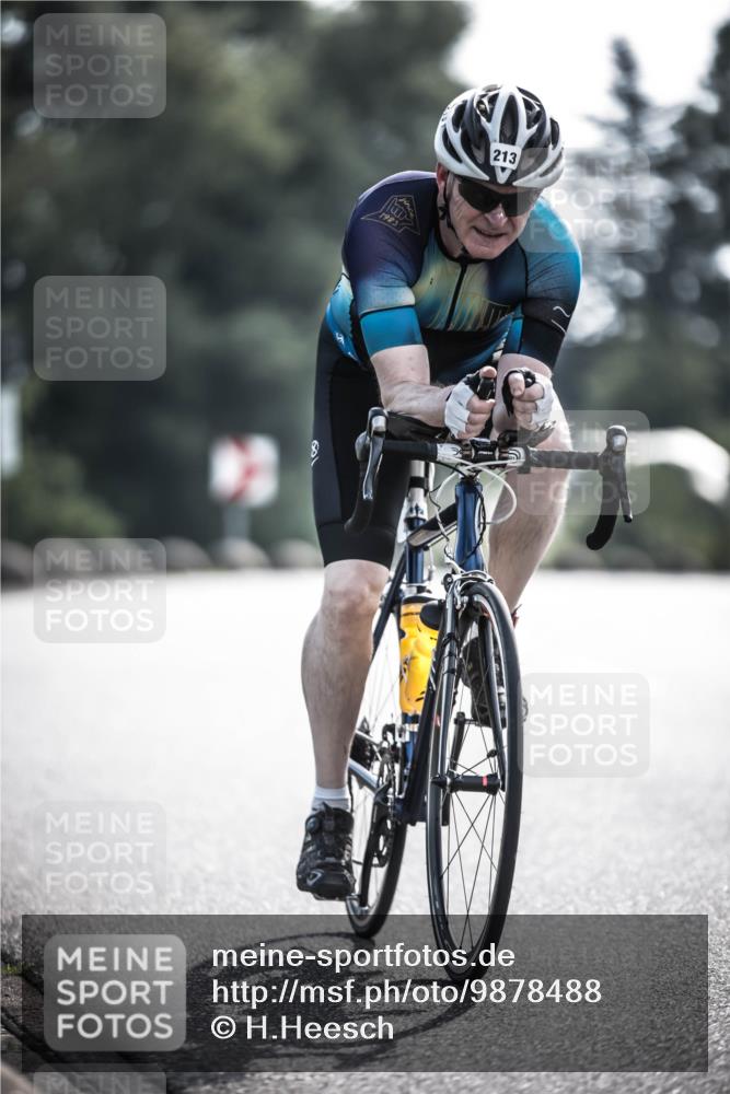 21.06.2026 - 29. Vierlanden-Triathlon H.Heesch http://msf.ph/oto/9878488 21.06.2026 09:07:58 Radfahren 93, 213 meine-sportfotos.de