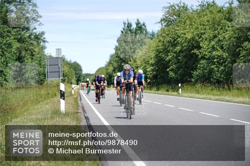 21.06.2026 - Viking Triathlon Michael Burmester http://msf.ph/oto/9878490 21.06.2026 13:08:23 Radfahren 134, 158, 182, 183, 207, 318, 324, 325, 398, 399, 505 meine-sportfotos.de